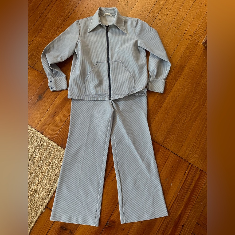 Vintage Koret of California 2 piece pinstriped suit size small